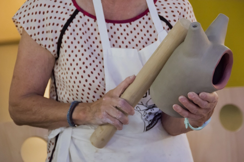 Studio_echelle_un_Effluves_Terre_%20ESCH22_Kateryna_Synichenko_Chloe_Guillemart_Emma_Gitzinger%282%29_result